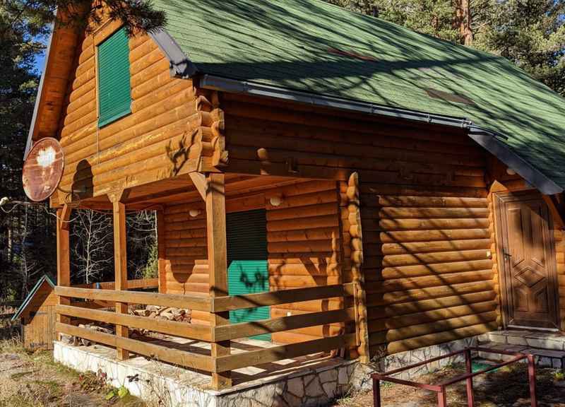 Уютные деревянные дома по 90м2 в сосновом лесу Жабляка